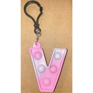 ☀️3/$9☀️ Letter V Pop it Fidget Toy Keychain